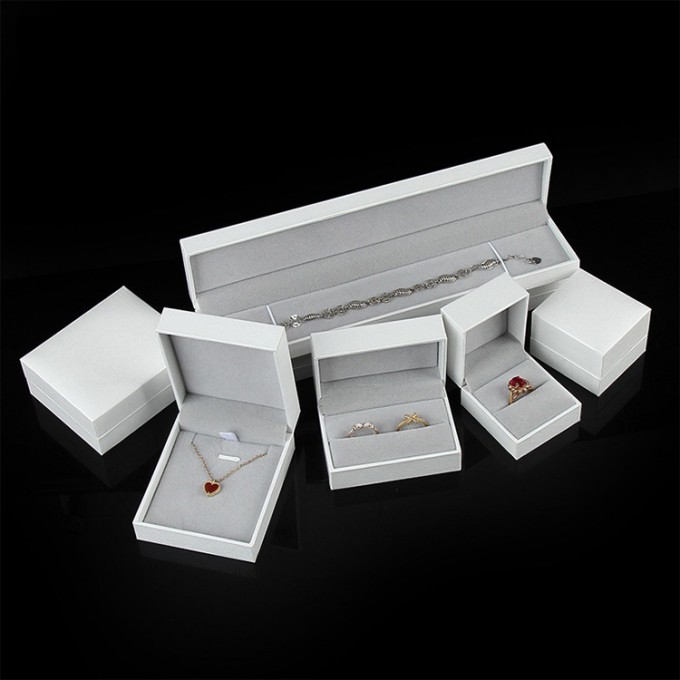 White vellum jewelry box showed ring necklace box 0