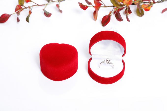 Manufacturers supply of flocking, peach heart ring box jewelry wholesale jewelry earrings stud earrings box box 5